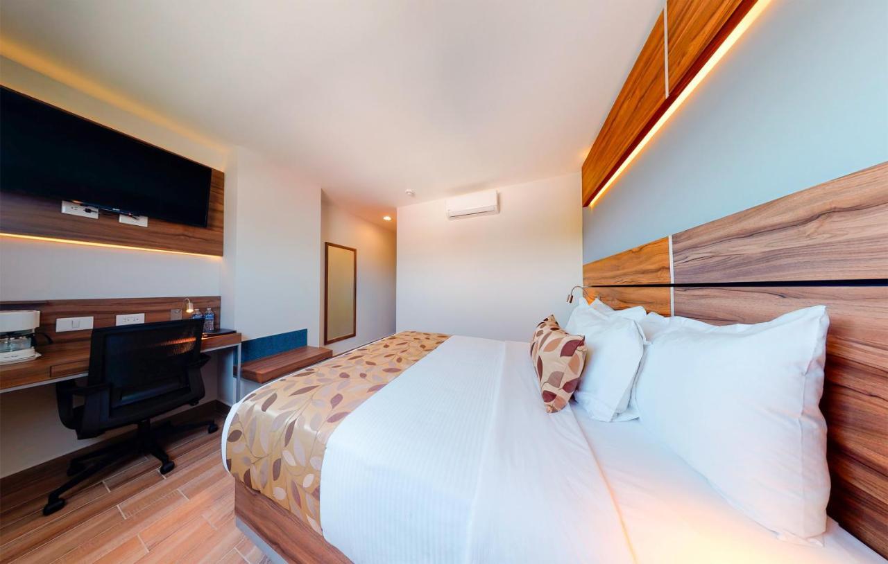 Sleep Inn Queretaro Ngoại thất bức ảnh